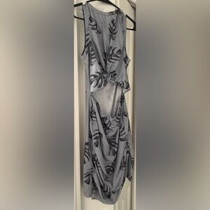 Women’s cut out dress. Size Large